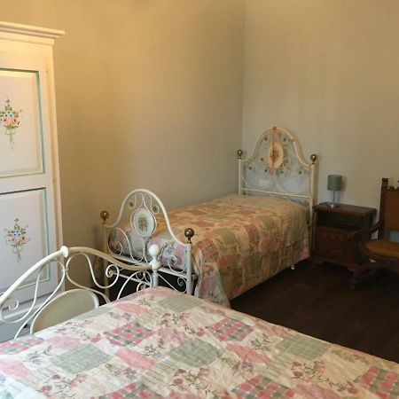 Il casale di Laura Hotel Montecosaro  Esterno foto