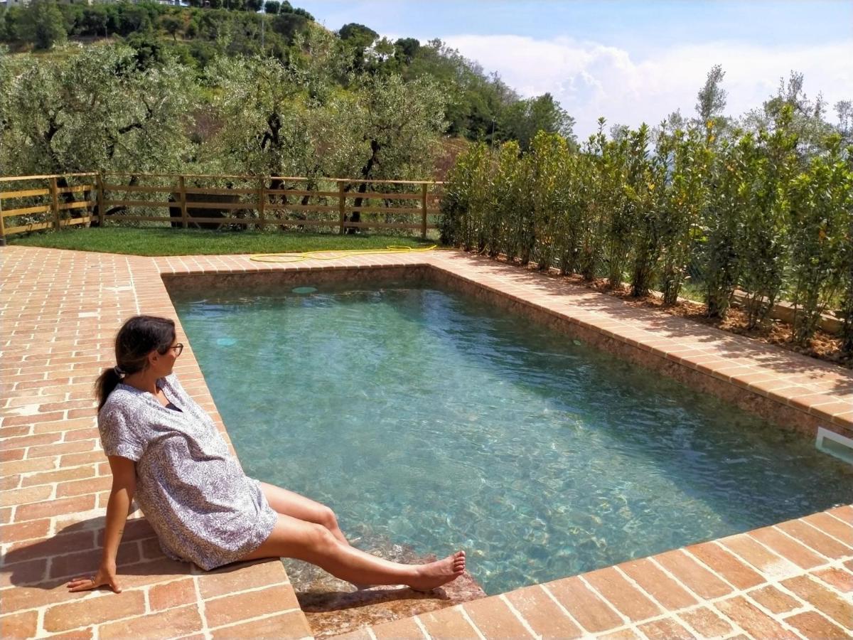 Il casale di Laura Hotel Montecosaro  Esterno foto